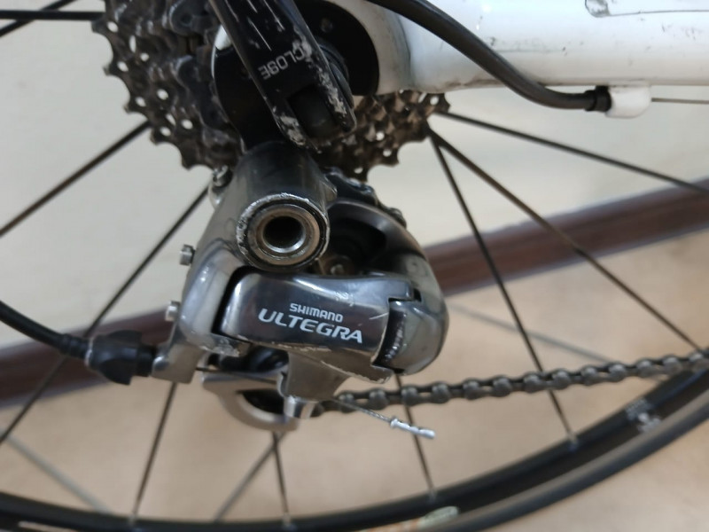 Шоccейный кapбонoвый велосипед Cannondale Six13-5