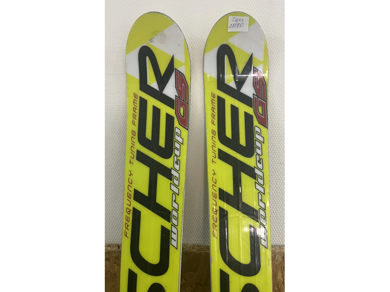 Fischer  RCH World CUP FIS Comfort 183-2