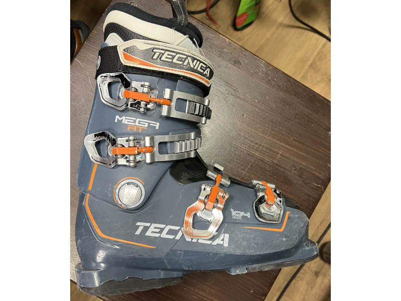 Ботинки  горнолыжные TECNICA MEGA RT 25.5 б/у