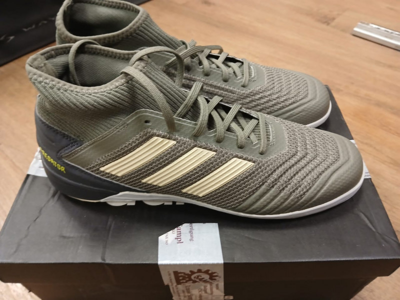Футзалки Adidas Predator 19.3 IN  42,5 размер