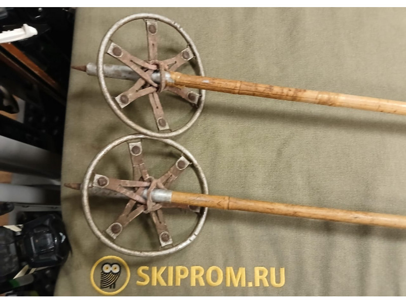 Горнолыжные палки бамбуковые  б/у 125 см-1