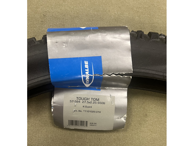   покрышка велосипедная   Schwalbe TOUGH TOM 57-584 27.5 х 2.25.-1