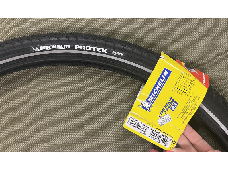  Покрышка велосипедная MICHELIN  700 х 40C  42-622-1