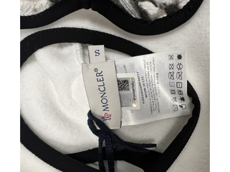 MONCLER  Шапка детская  флисовая, белая S-2