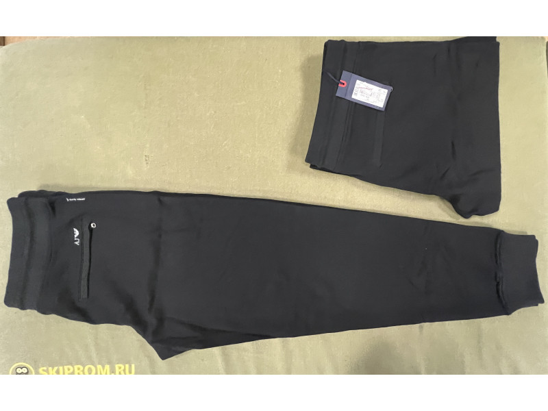 ARMANI  JEANS спортивные штаны  новые  3XL-1